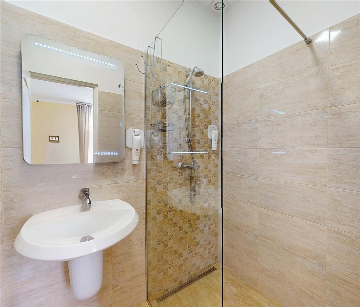 Resort cu perspectiva remarcabila in Centrul Istoric - Piata Unirii, Brasov - Poză 38