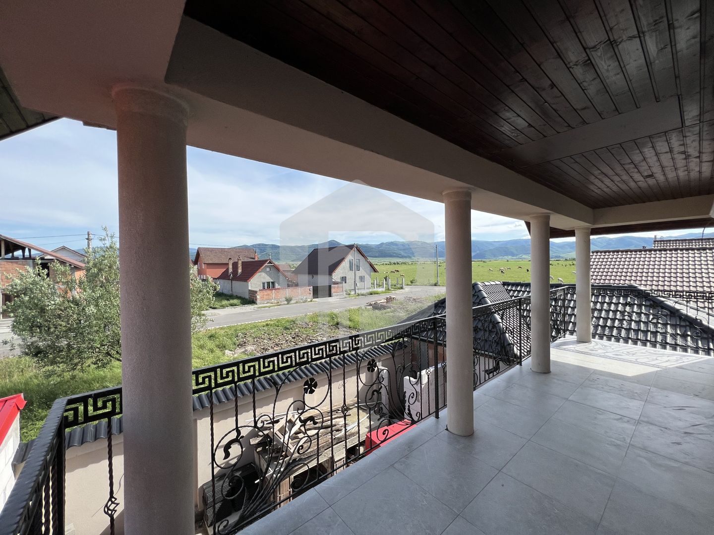 Casa individuala de lux in Cristian, 190 mp utili+filigorie - Poză 10