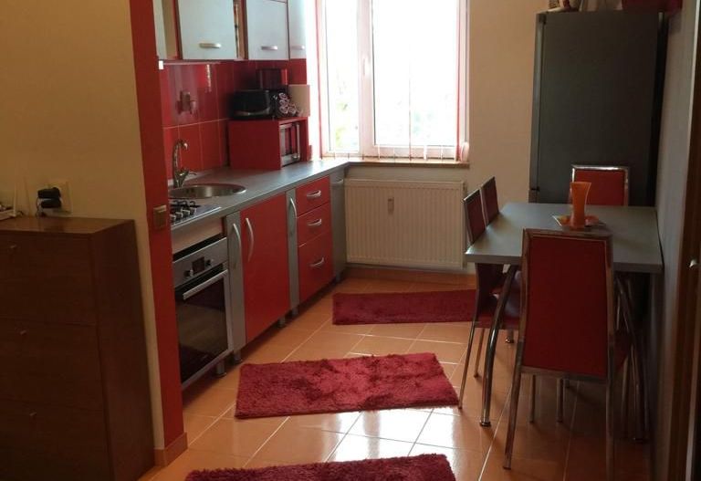 Apartament-85000 euro- 3 camere și garaj - Poză 6