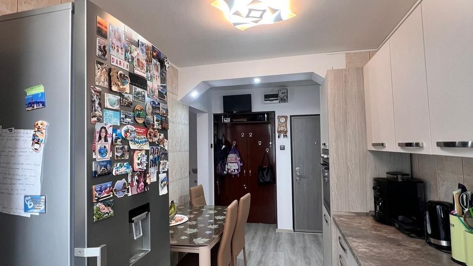 Apartament 3 camere, 62 mp, zona Scoala nr. 11 - fostul Complex Continental - Poză 11