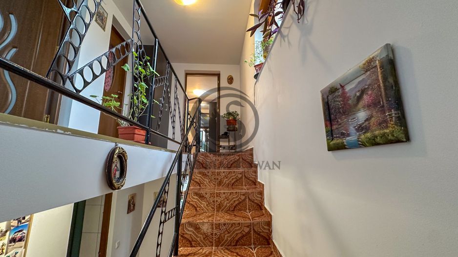 Casa cu 5 camere de vanzare l Cocorastii Colt - Prahova l Comision 0% - Poză 10