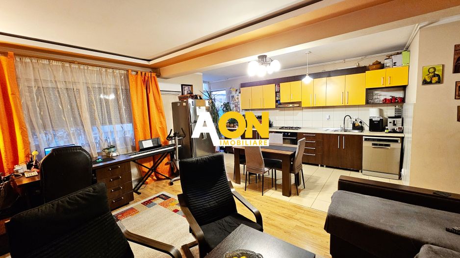 Apartament 3 camere, 73 mp utili. mobilat, utilat, etaj 1, Cetate - Poză 2