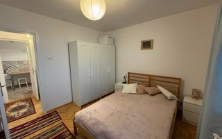 Apartament cu 2 camere, 50 mp, decomandat, Zona Semicentrala - Poză 3