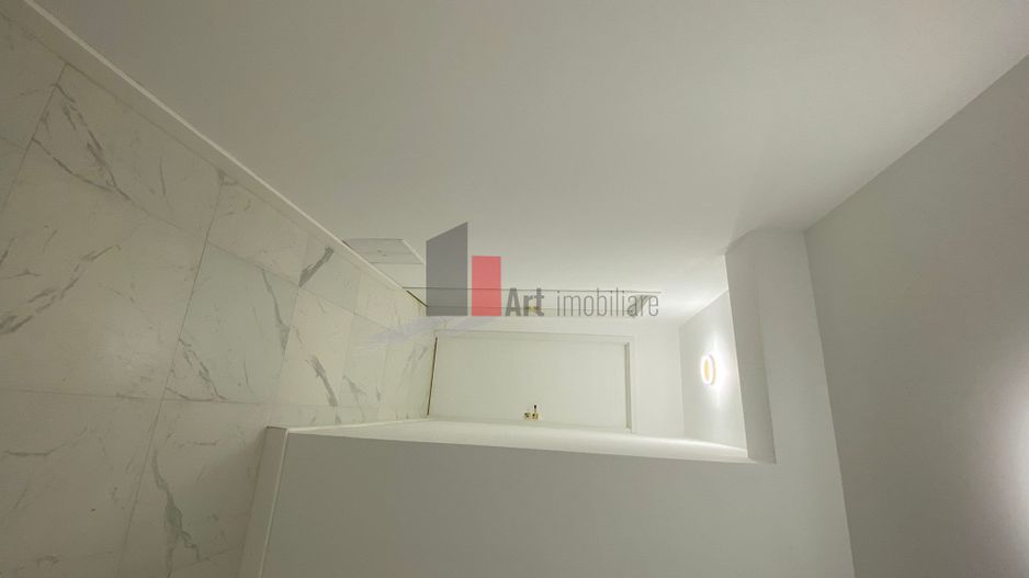 VILA SUPERBA DE VANZARE IN PIPERA - Poză 9