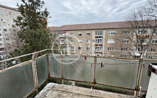 Apartament cu 2 camere de vanzare in zona Rogerius Oradea - Poză 8
