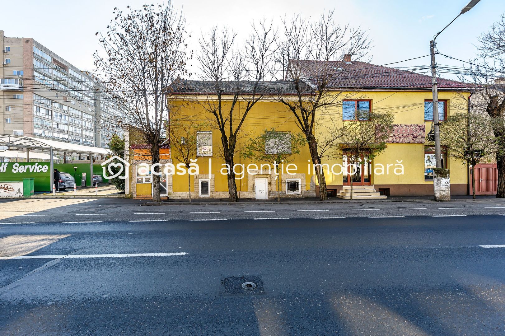 Spațiu generos în centrul Aradului. Ideal pentru birouri sau cabinete - Poză 3