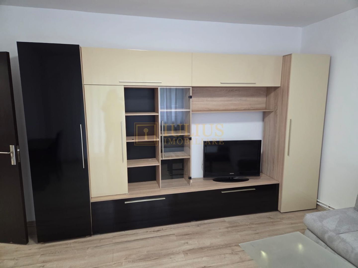 Apartament in zona Spitalului Judetean - Poză 2
