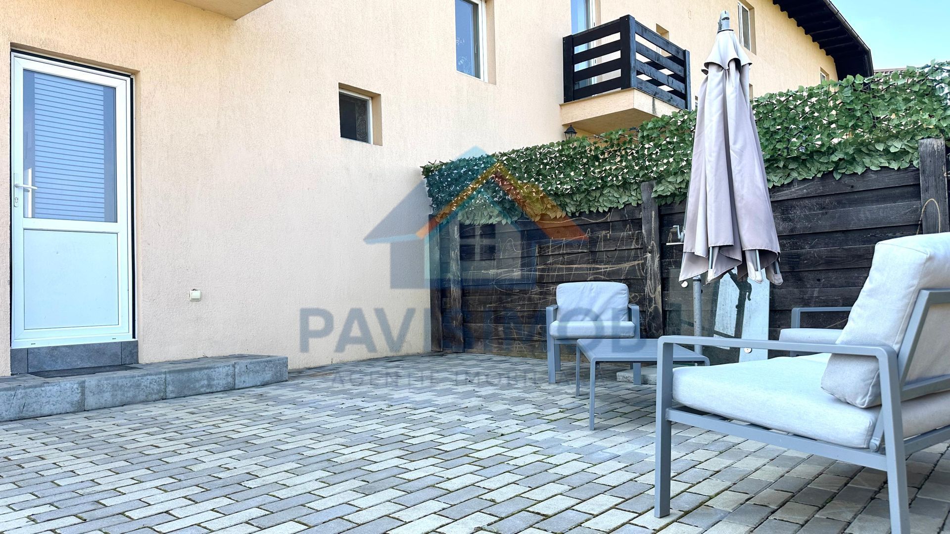 Casă de închiriat Sânpetru – curte + parcare - Poză 13