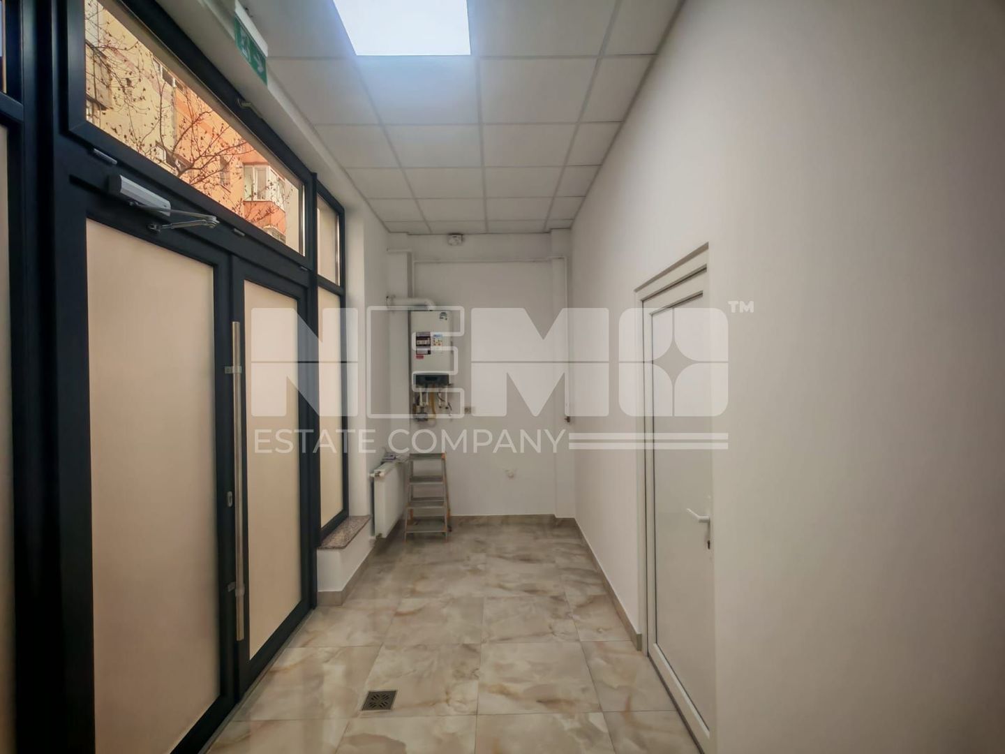 SPAȚIU COMERCIAL | 64 MP | SALA DE AȘTEPTARE - Poză 8