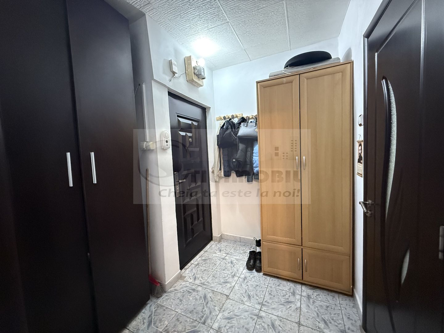 2 CAMERE TATARASI SCOALA 4 IONET TEODOREANU , GEAM LA BAIE, CENTRALA. - Poză 20