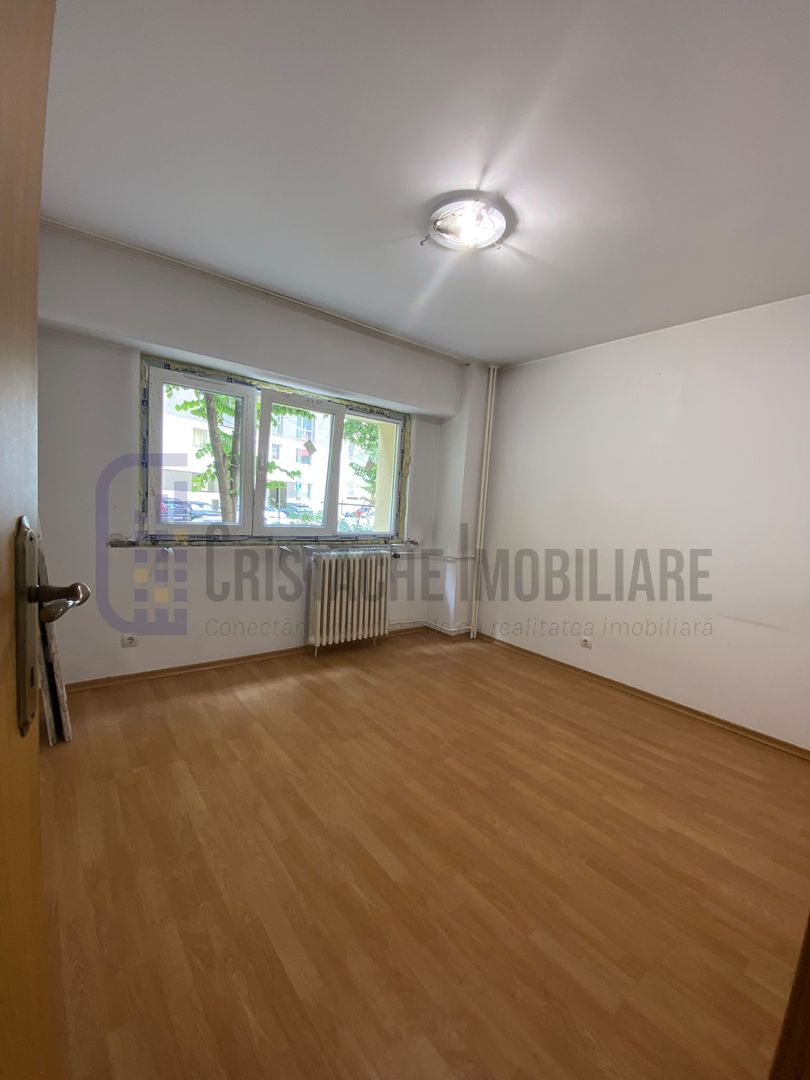Spatiu birou | 3 camere | 2 bai | Calea Calarasilor - Poză 1