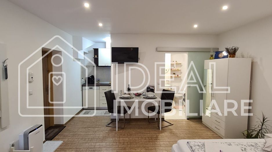 Garsonieră de vânzare - zona ultracentrală - Poză 3