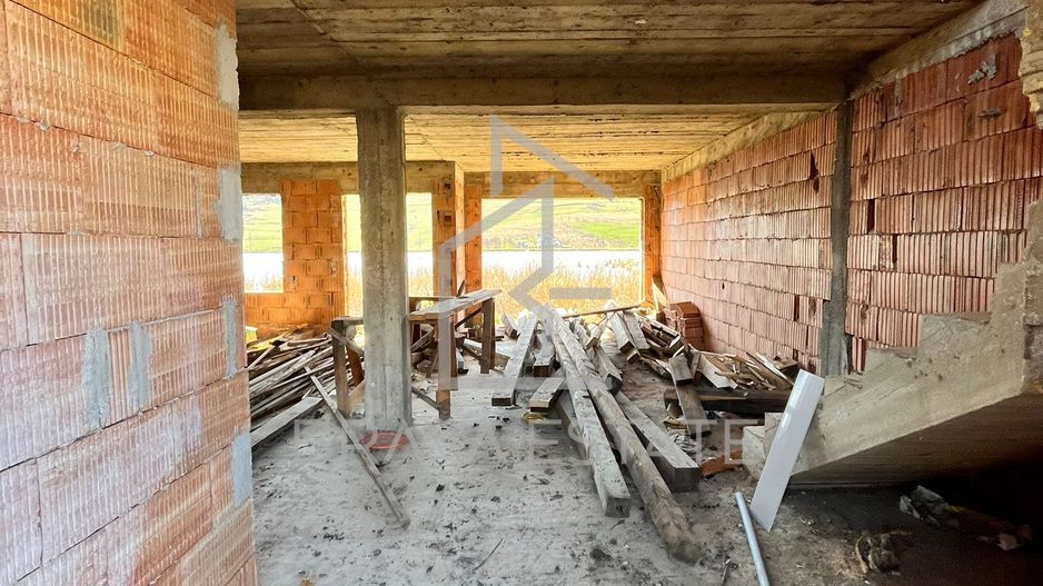 Oportunitate investitie casa la 20 km de centru orasului Cluj-Napoca - Poză 3