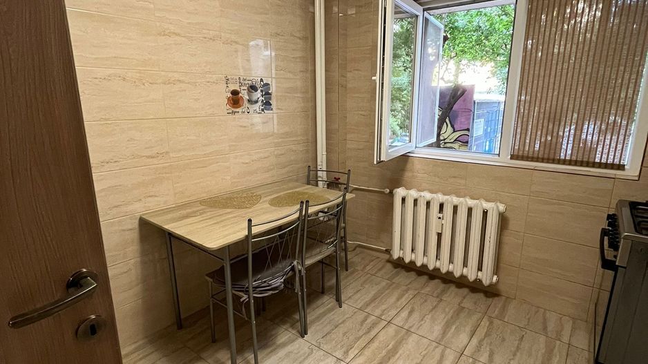 Apartament de vânzare în Lizeanu, Bucuresti - Poză 1