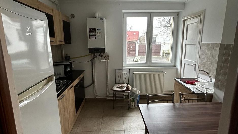 ageuropa.ro vinde ap. 2 cam. FINISAT 40mp la PARTER în zona CENTRALA. - Poză 3