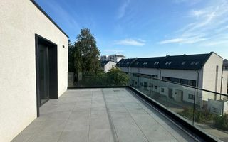 Vila cu 5 camere cu piscina proprie - scoala Americana - Poză 16