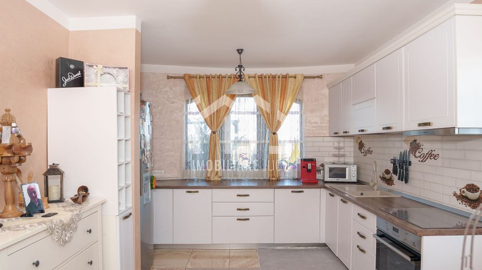 Casa individuala la cheie, 5 camere,180mp, teren 650mp, Jucu de Mijloc - Poză 3