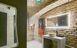 Eleganță subterană - pivniță exclusivistă Arad - Poză 5