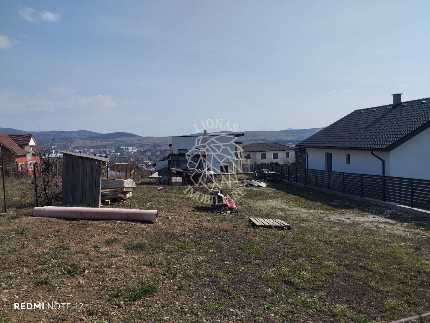 Teren intravilan 569 mp cu utilitati-ideal casa- Zona La Soare - Poză 1