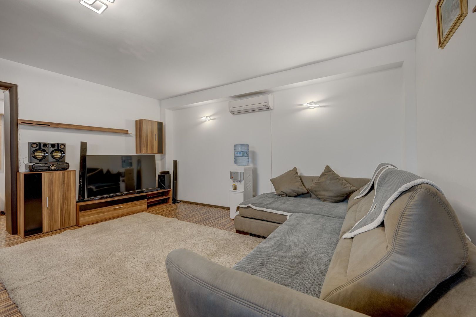 SI CASA SI AFACERE totul sub același acoperiș in Sector 5/Sălaj - LIDL - Poză 45