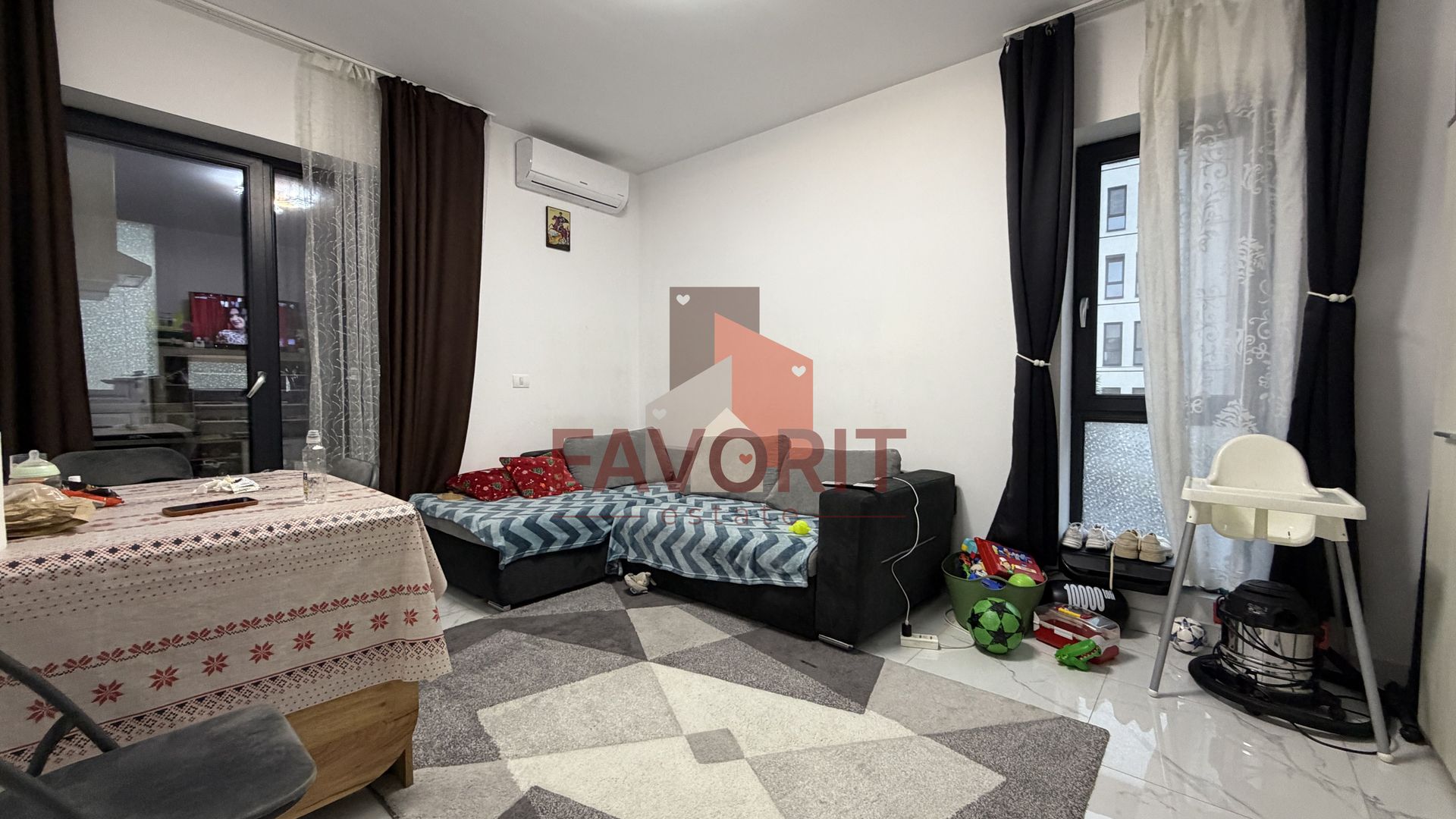 3 camere | Etaj 1 | Decomandat | Mobilat | in spate la Lidl | Asfalt | - Poză 2