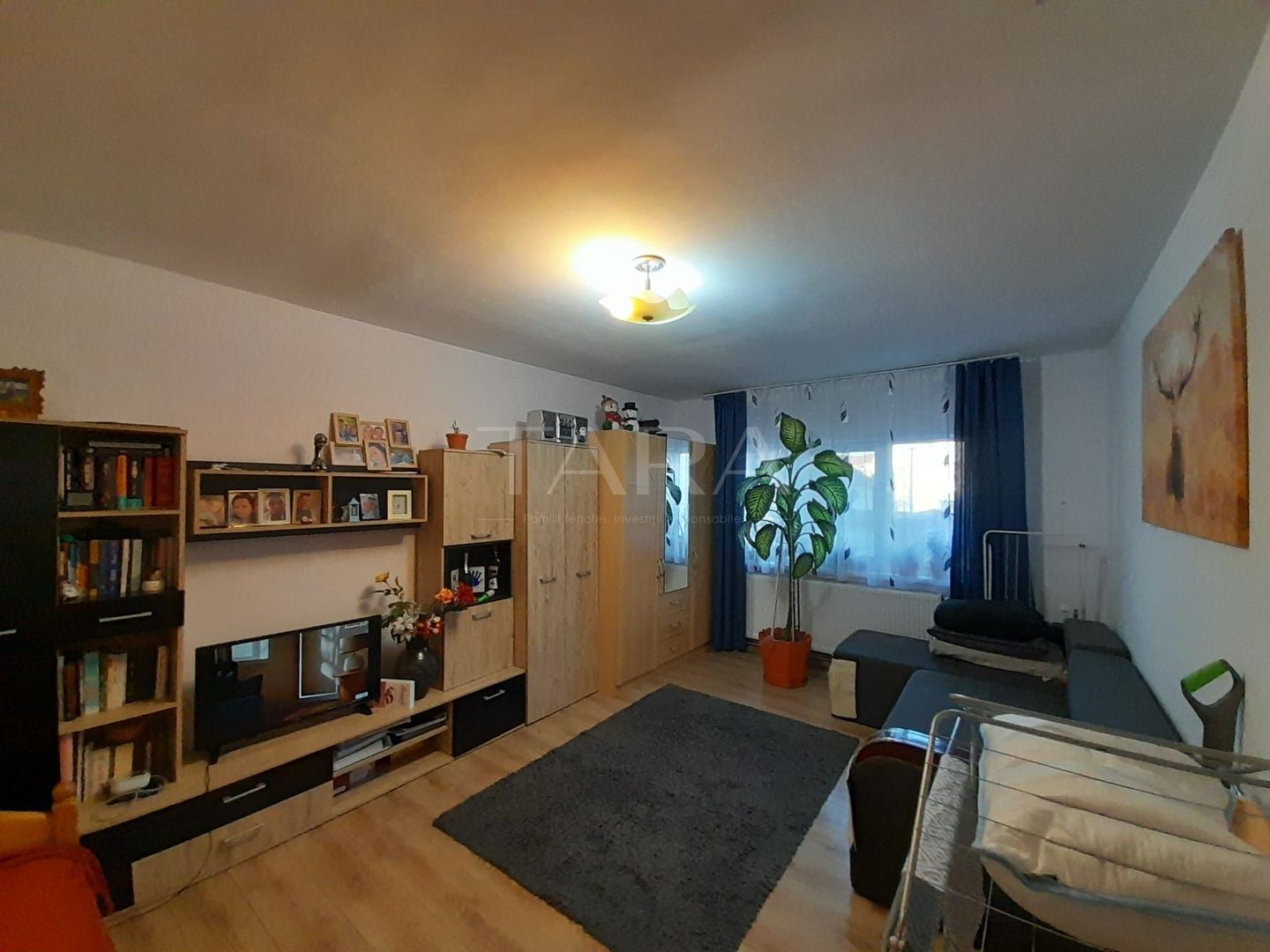 Apartament decomandat, zona centrala Apahida, aproape de Primărie. - Poză 1