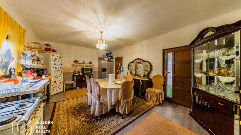Casa 8 camere, teren 1200 mp, potential comercial, Curtici - Poză 8