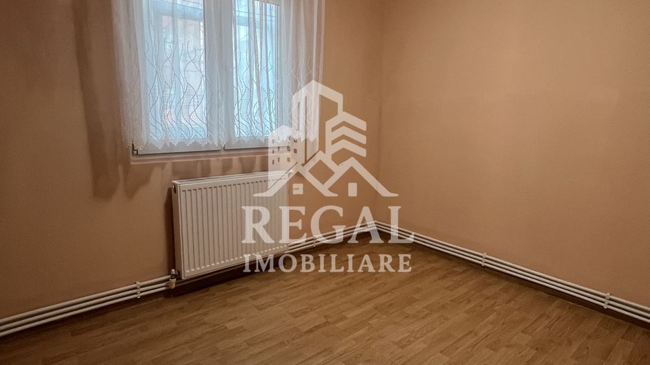 Apartament 4 camere de vânzare – Micro 5/1 | Etaj 1 | 80 mp - Poză 3