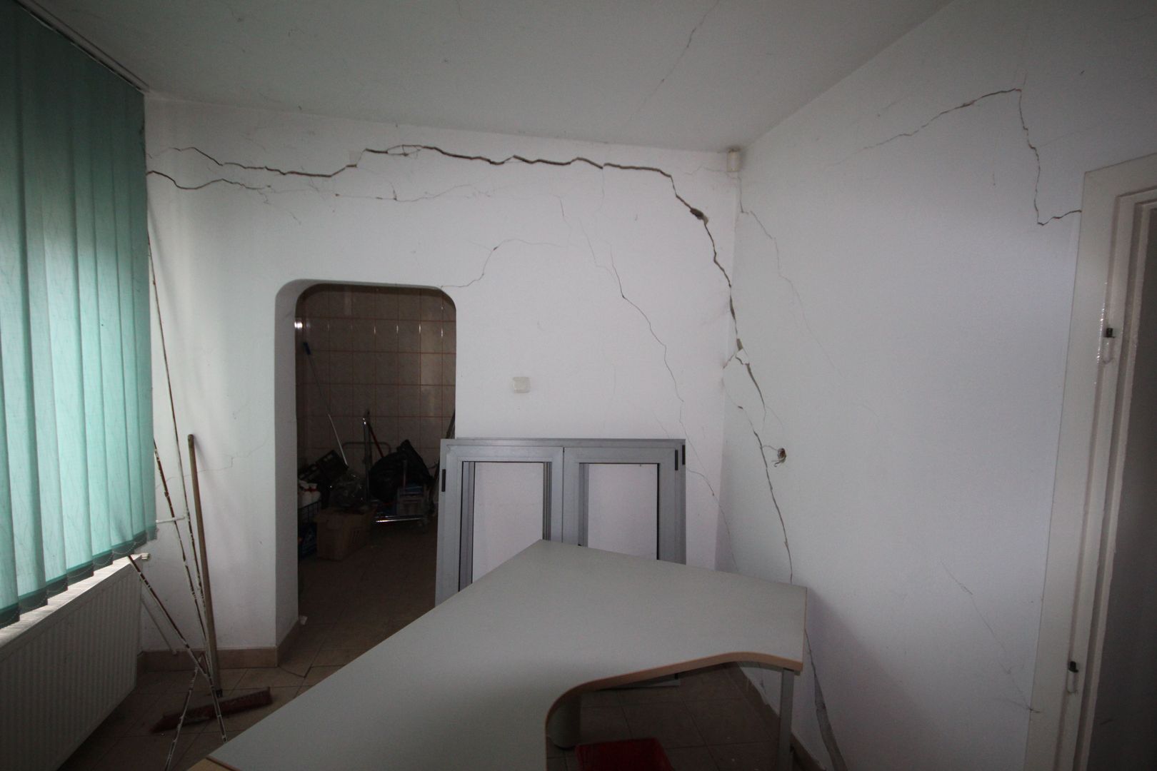 Imobil  cu destinatie mixta - Poză 15