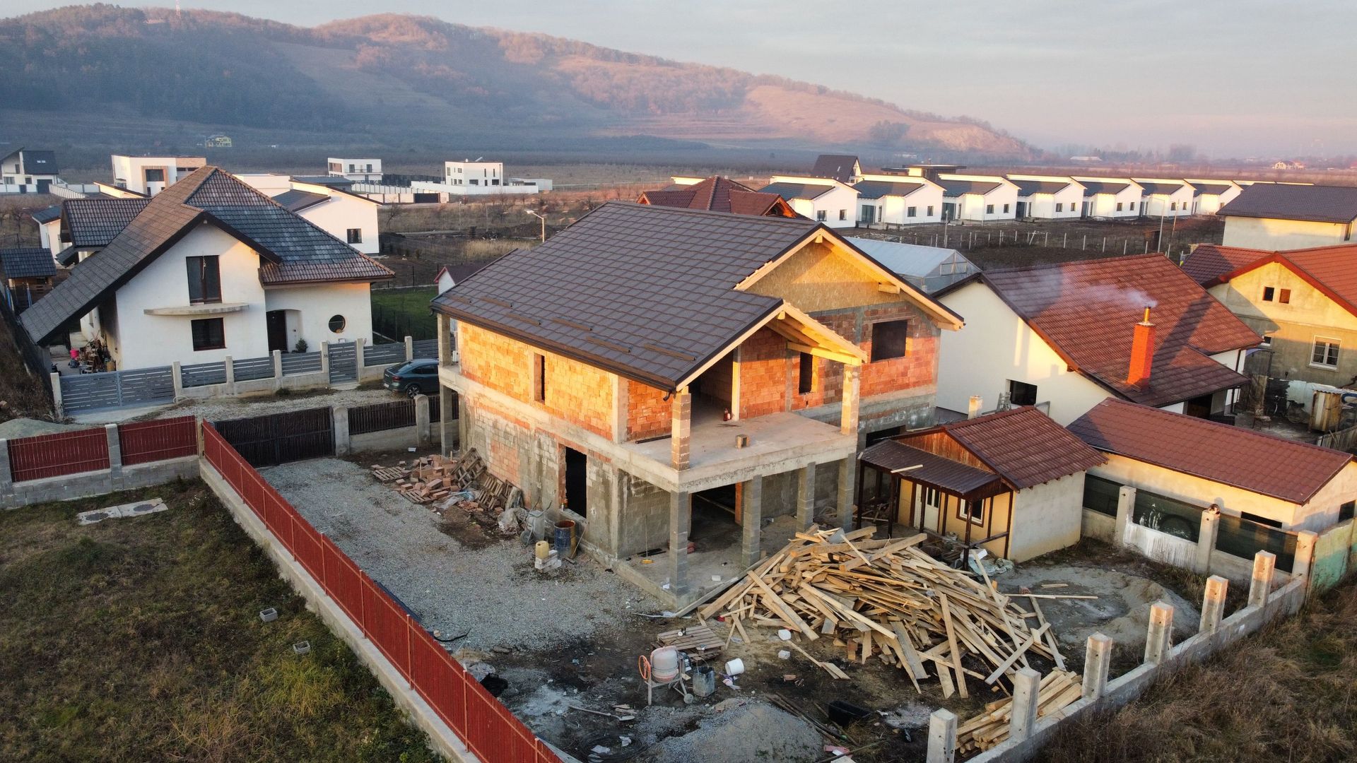 Casă individuală de vânzare – Sânpetru, zona Dealul Lempeș - Poză 6