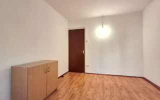 Apartament 3 camere decomandat | Locație excelentă | Bd. Chișinău 21 - Poză 8