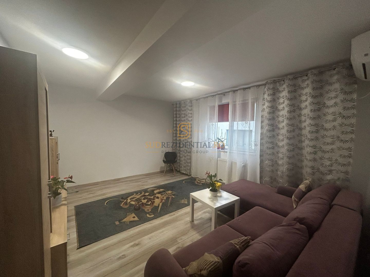 Apartament cu 3 camere, 1/3, decomandat, Brancoveanu, Comision 0% - Poză 1