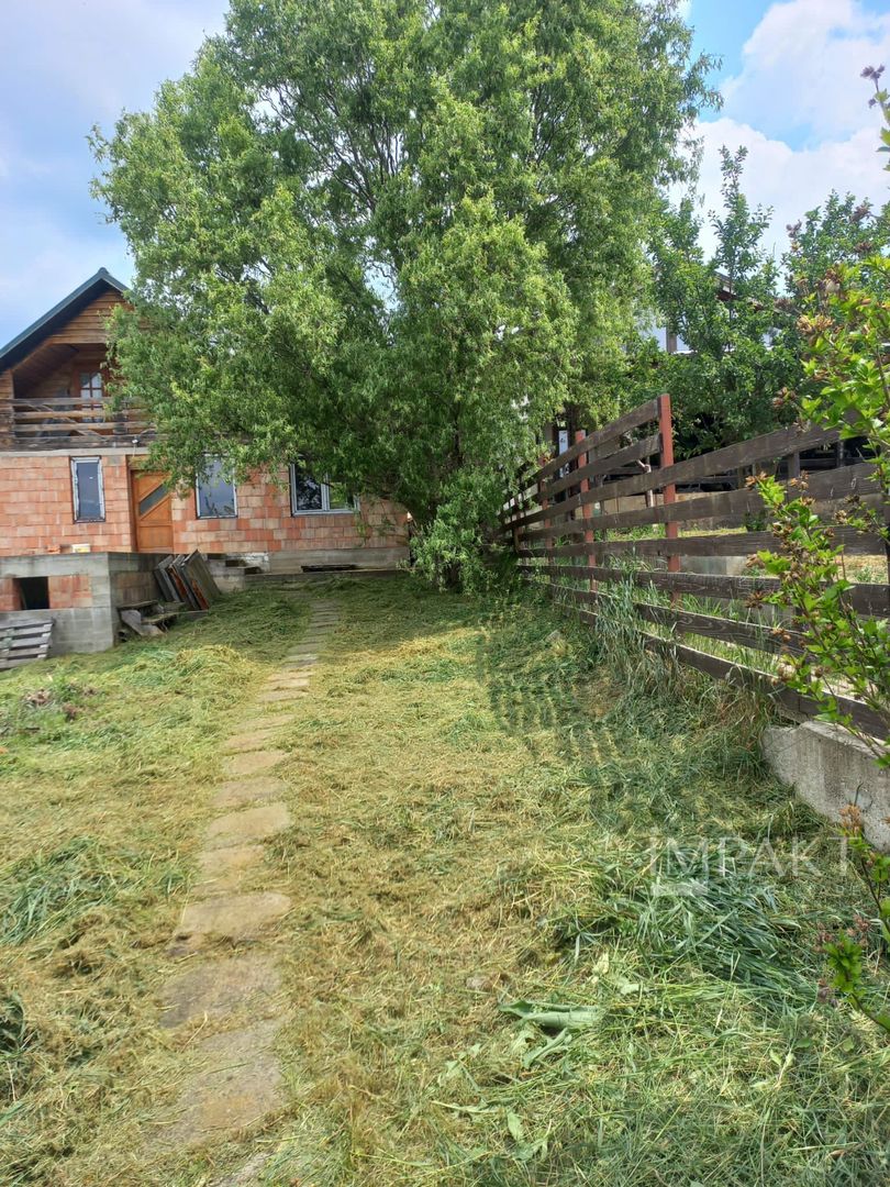 De Vanzare:  Casa individuala in Campenesti! - Poză 2