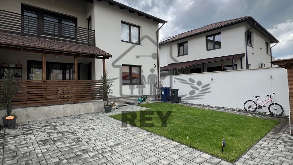 Casă de tip triplex la vânzare 6 camere /Șelimbăr /Secția 1 de Poliție - Poză 6