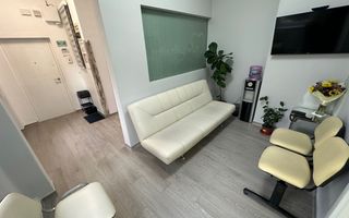 Apartament  4 camere în clădire istorica transformat în SAD - Poză 1
