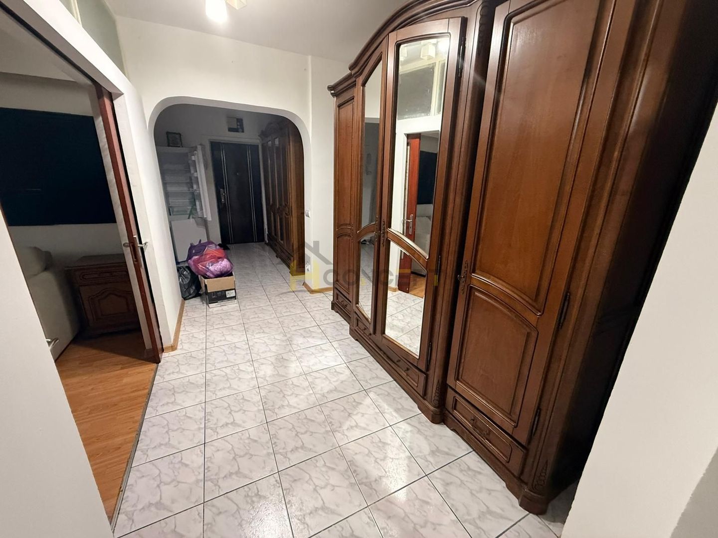 Inchiriere Apartament 2 camere langa metrou Crangasi - Poză 2