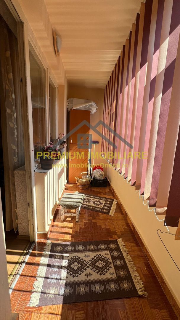 Apartament 4 camere zona centrala etaj 2 - Poză 2