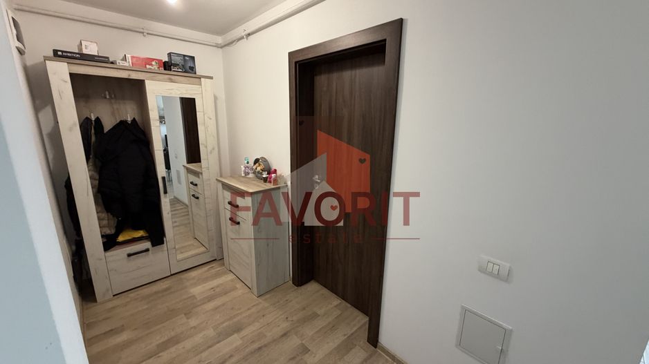 Spatios. Mobilat si utilat. Pozitie excelenta. - Poză 15