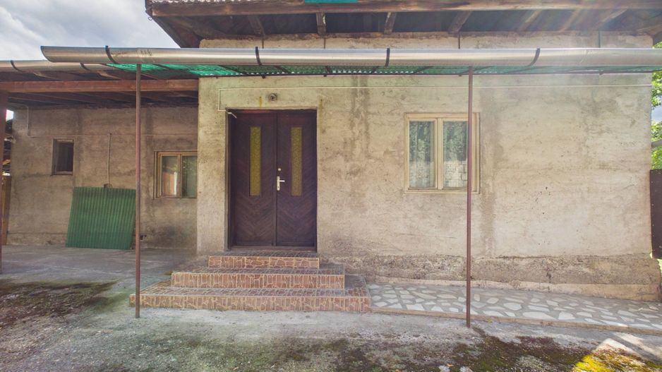 Casă în localitatea Gurahonț, județul Arad - Poză 2