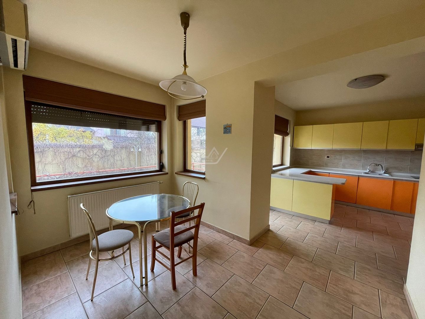 Casa individuala deosebita in zona Girocului - pozitie excelenta. Garaj dublu. - Poză 1