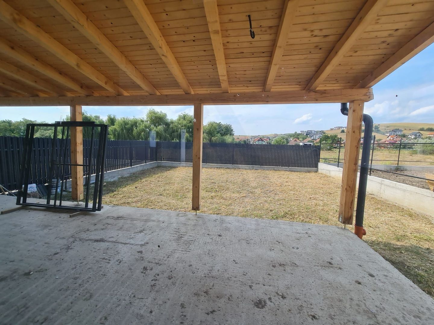 Casa 4 camere 2 bai terasa acoperita si teren 334 mp in Sura Mare - Poză 4
