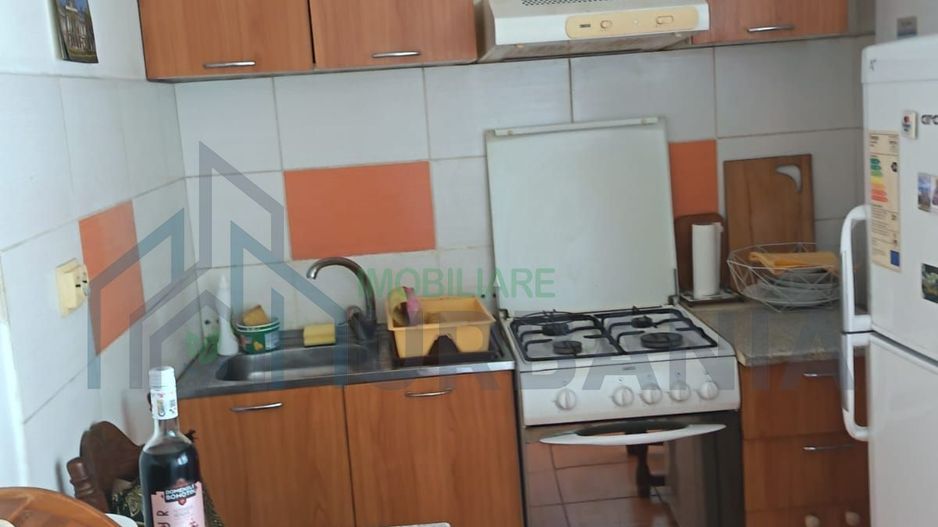 Apartament 2 camere, 50 mp, mobilat si utilat, cu centrala termica, Nicolina, aproape de Pallas - Poză 1