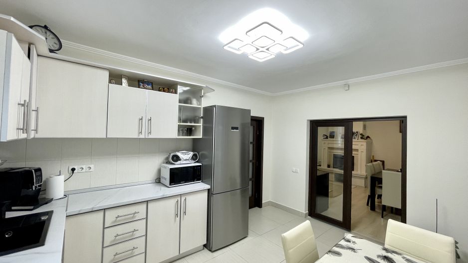 Casa de inchiriat pe str.Voronet - Poză 18