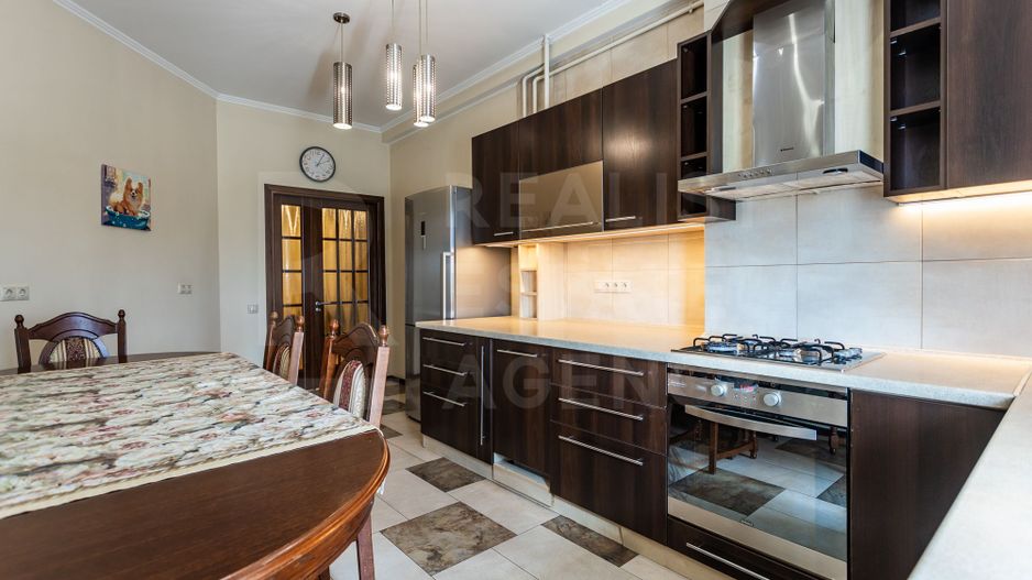 Vânzare apartament  142 mp, str. Valea Trandafirilor, Botanica - Poză 15