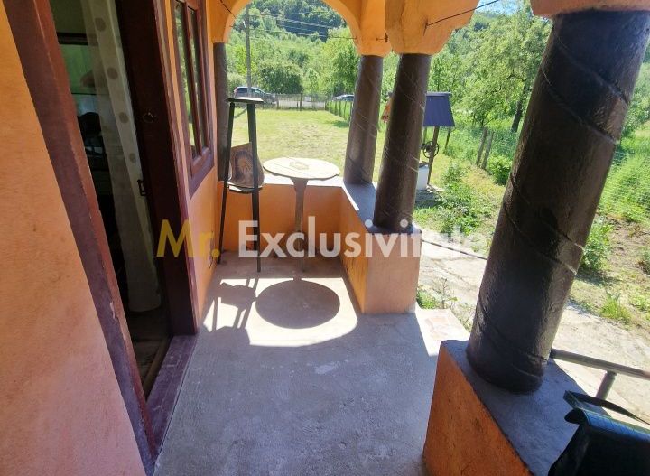 Căsuță autentică românească între două dealuri–colț de liniște  în Botesti, Arge - Poză 3