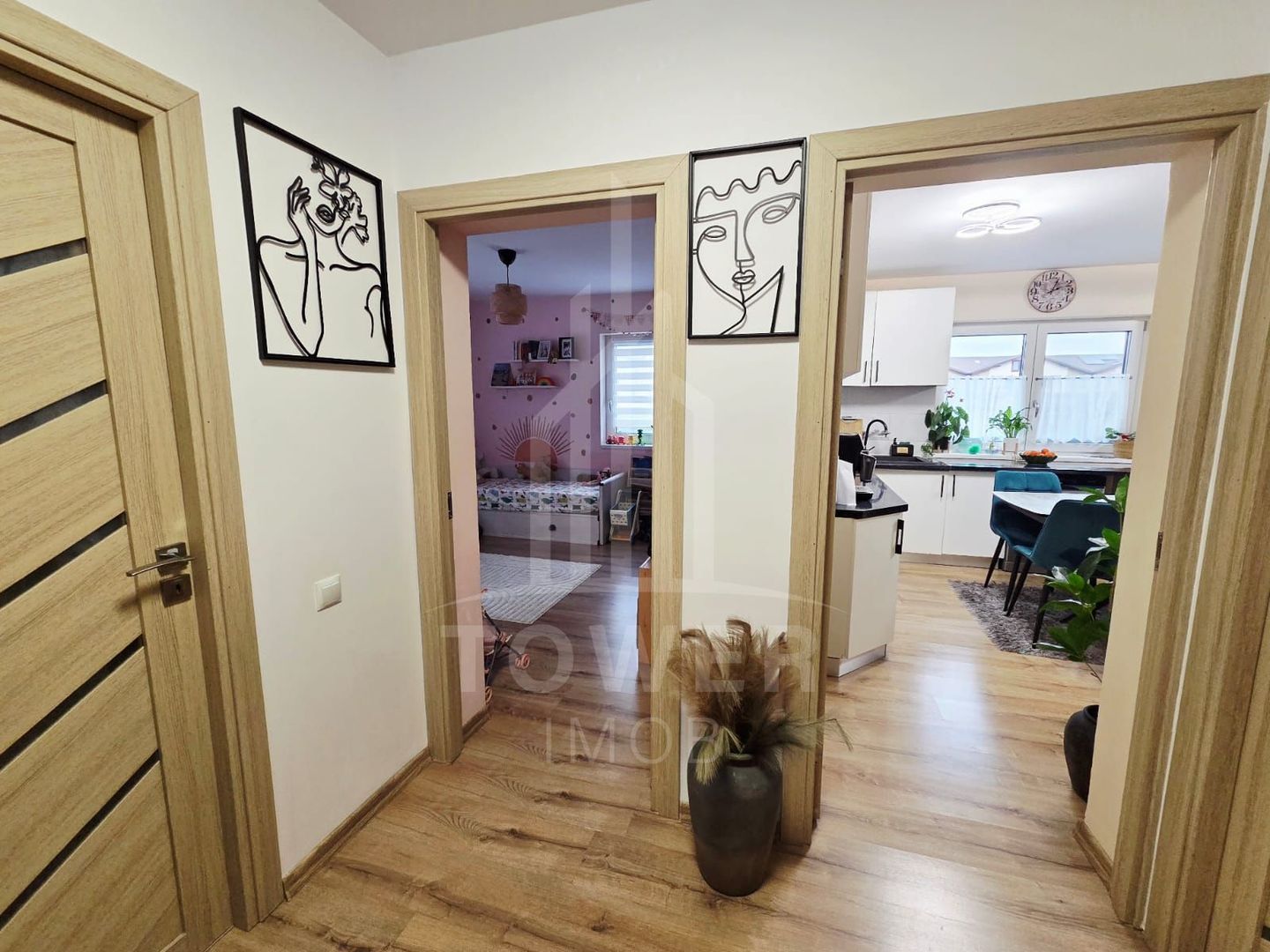 Apartament 3 camere cu grădină proprie de 66 mp și 2 locuri de parcare - Poză 4