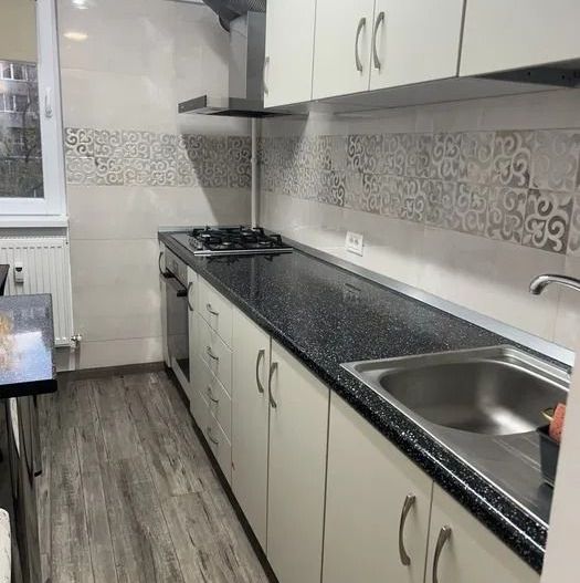 AP. 2 CAMERE LUJERULUI, MOBILAT MODERN, BUCATARIE INCHISA, LIBER - Poză 4