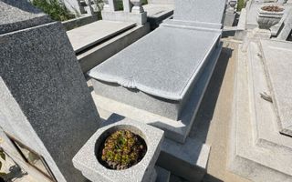 Loc de veci cu cavou, Cimitirul Sfinții Petru și Pavel, Albești – 2 locuri, parcelă 67 - Poză 1