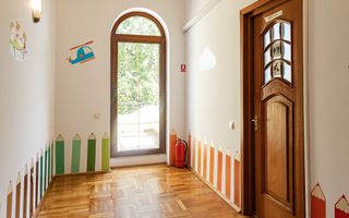 Vila de inchiriat | pretabil gradinita sau after school| Parcul Carol - Poză 9