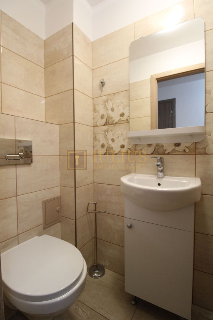 Zona Lunei, 3 camere, centrala proprie. - Poză 12